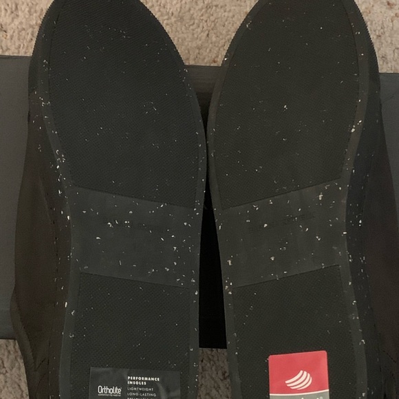 Leather Shoes/Decks/Sneakers - Picture 4 of 8